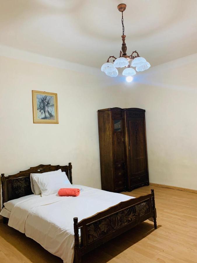Infinity Hostel & Tour Ереван Экстерьер фото