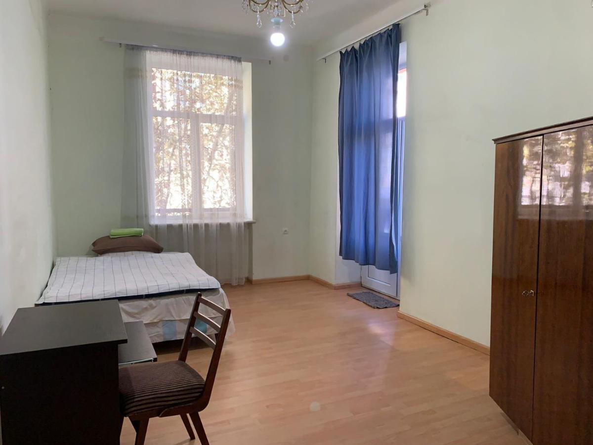 Infinity Hostel & Tour Ереван Экстерьер фото