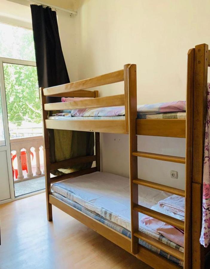 Infinity Hostel & Tour Ереван Экстерьер фото