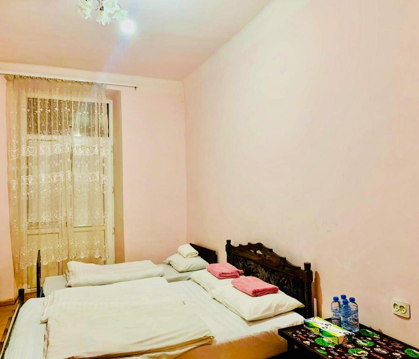 Infinity Hostel & Tour Ереван Экстерьер фото