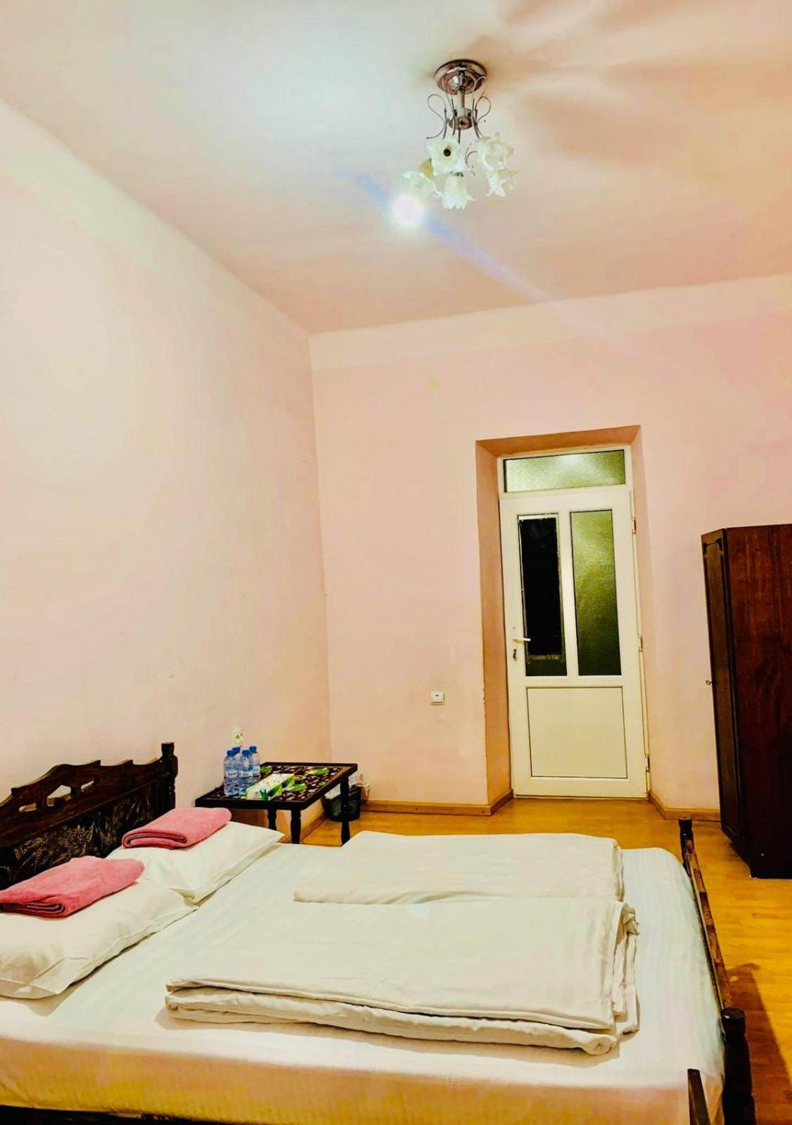 Infinity Hostel & Tour Ереван Экстерьер фото