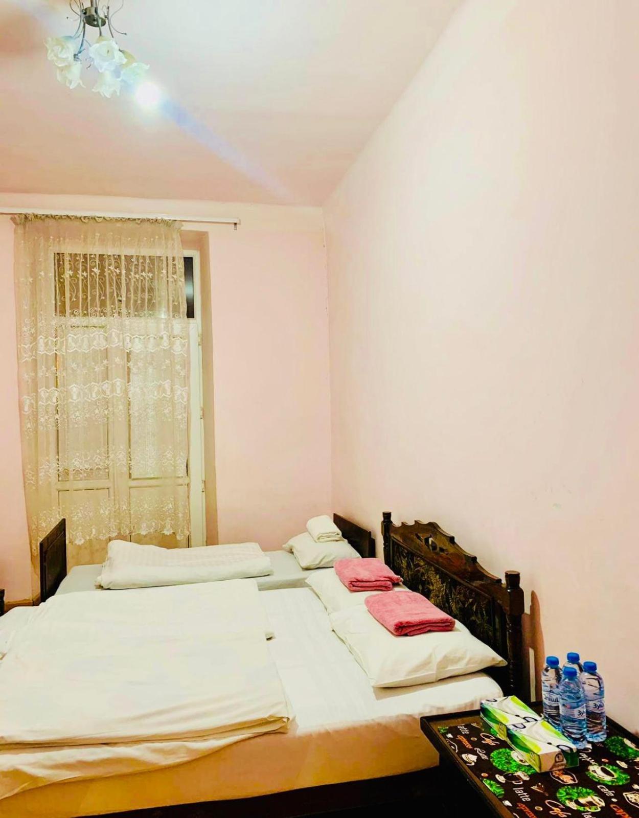 Infinity Hostel & Tour Ереван Экстерьер фото